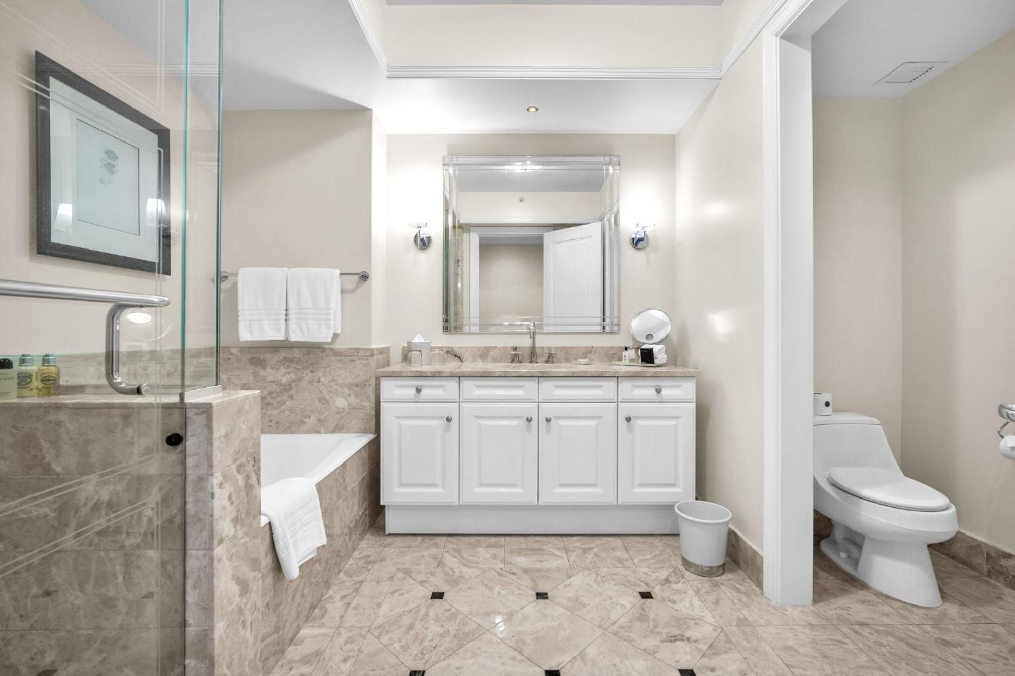 2 Bedroom Or King Studio Suites Four Seasons Hotel Miami Free Wi-Fi & Free Parking 外观 照片