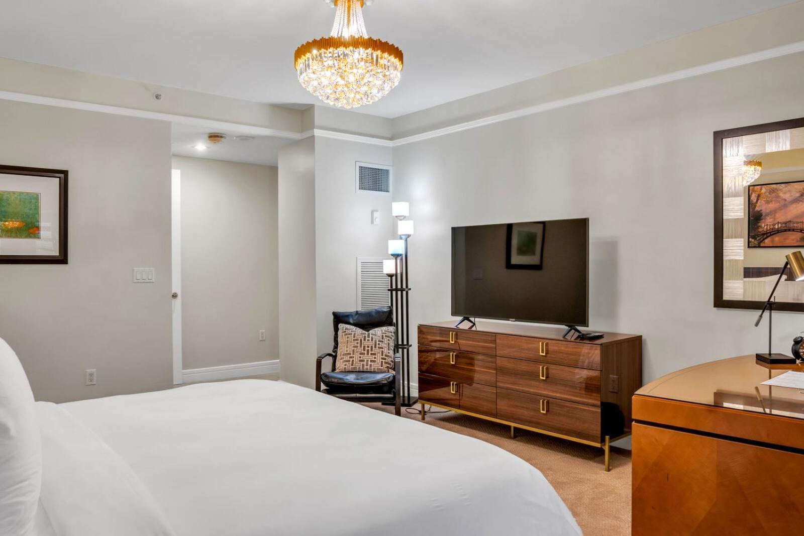 Spacious 2 Bedroom 2 Bath & Studio Suites In The Four Seasons Hotel Miami High Floors 客房 照片